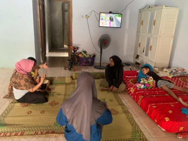 Silaturahmi dan Doa Kesembuhan untuk Santri TPQ Al Hayyan