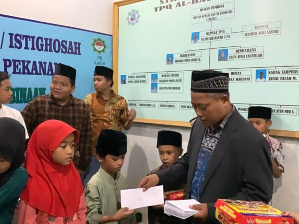 Ketulusan yang Menghidupkan: Santunan Pekanan dan Doa Bersama yang Penuh Berkah