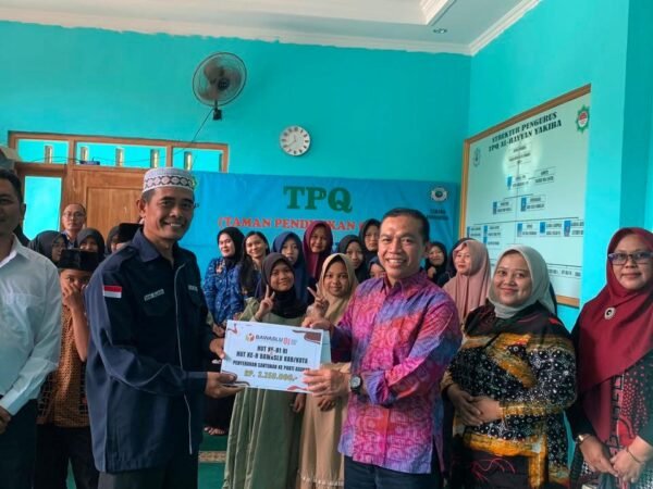 BAWASLU Berbagi Kebahagiaan, Jalin Silaturahmi Bersama Anak Binaan Yayasan Kiwari Bantul Indonesia
