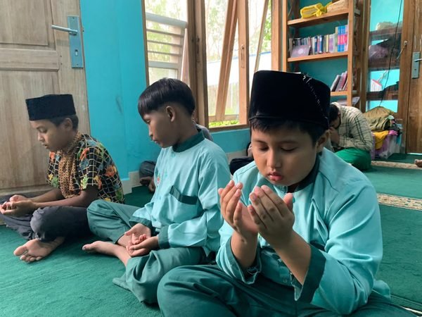 Satu Doa, Seribu Harapan: Yayasan Kiwari Bantul Kembali Hadirkan Kebahagiaan bagi Anak Yatim Piatu dan Dhu’afa